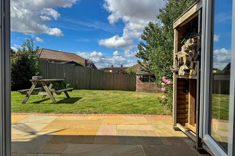 18 Foxborough Close, Woodnesborough, Sandwich, CT13 0NR