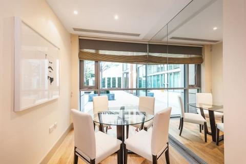 1 bedroom flat for sale, East Mews, The Knightsbridge Apartments, Knightsbridge, London, SW7