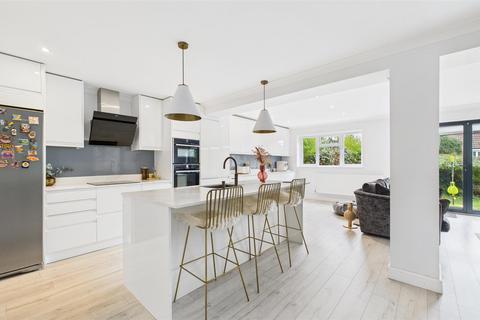 14 Watercress Road, Cheshunt, Waltham Cross, EN7 6XL