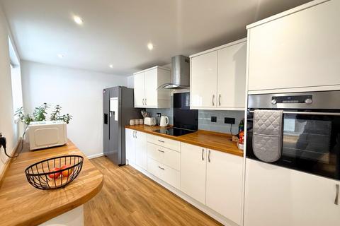3 bedroom detached house for sale, Hollow Bank, Moulton, Northampton