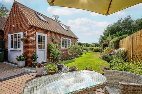 undefined, Farnham Road, Liss, Hampshire, GU33
