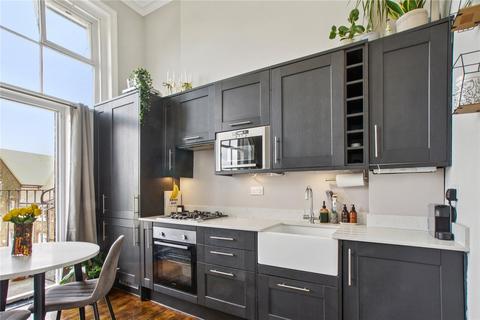 2 bedroom apartment for sale, Nightingale Lane, London, SW12