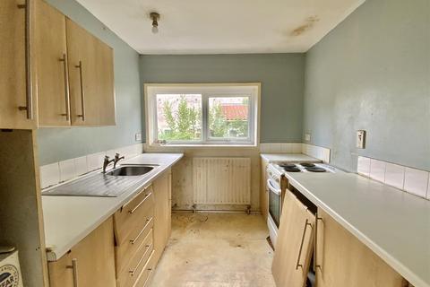2 bedroom apartment for sale, Glovers Lane, Heelands