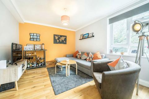 3 bedroom flat for sale, Leigham Court Road, London SW16