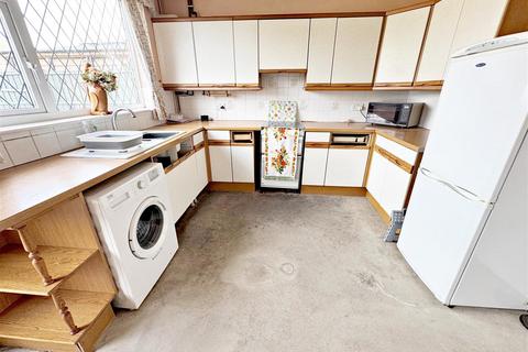 2 bedroom terraced house for sale, George Street, Cleethorpes, N.E. Lincs, DN35 8PL