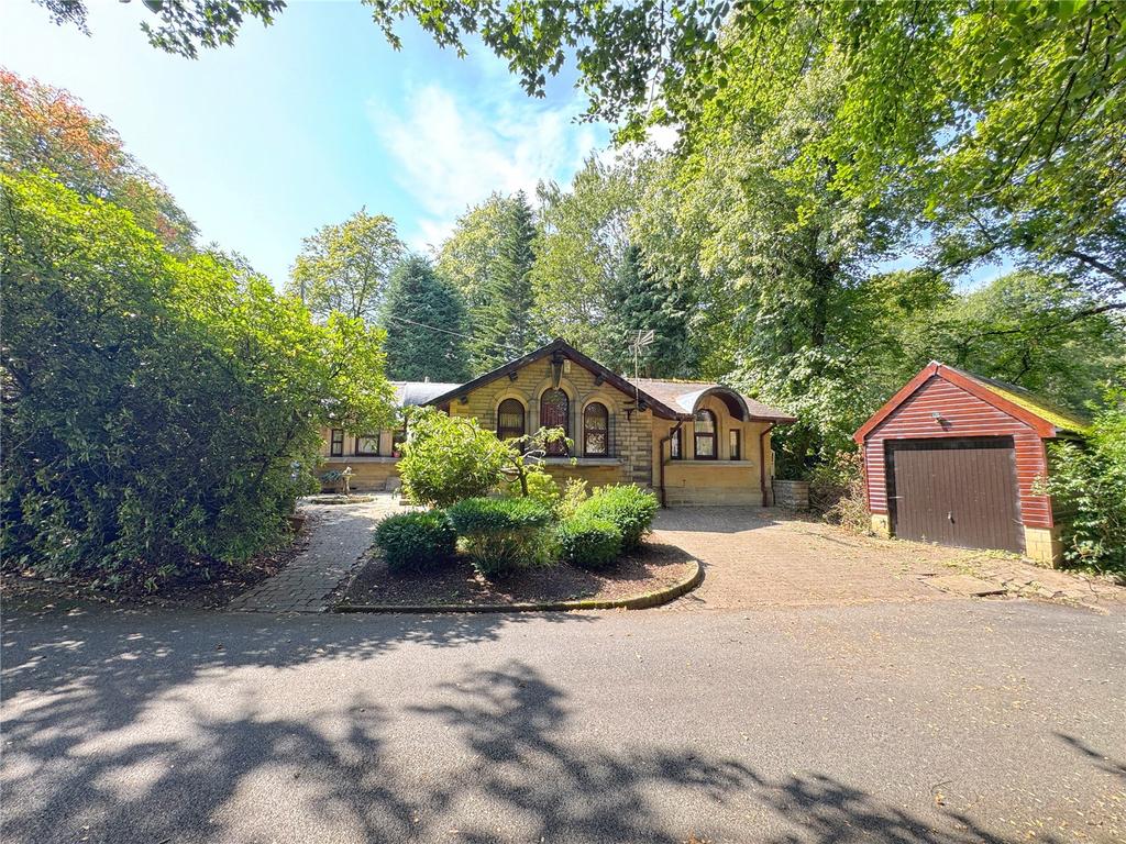 Detached Gatehouse
