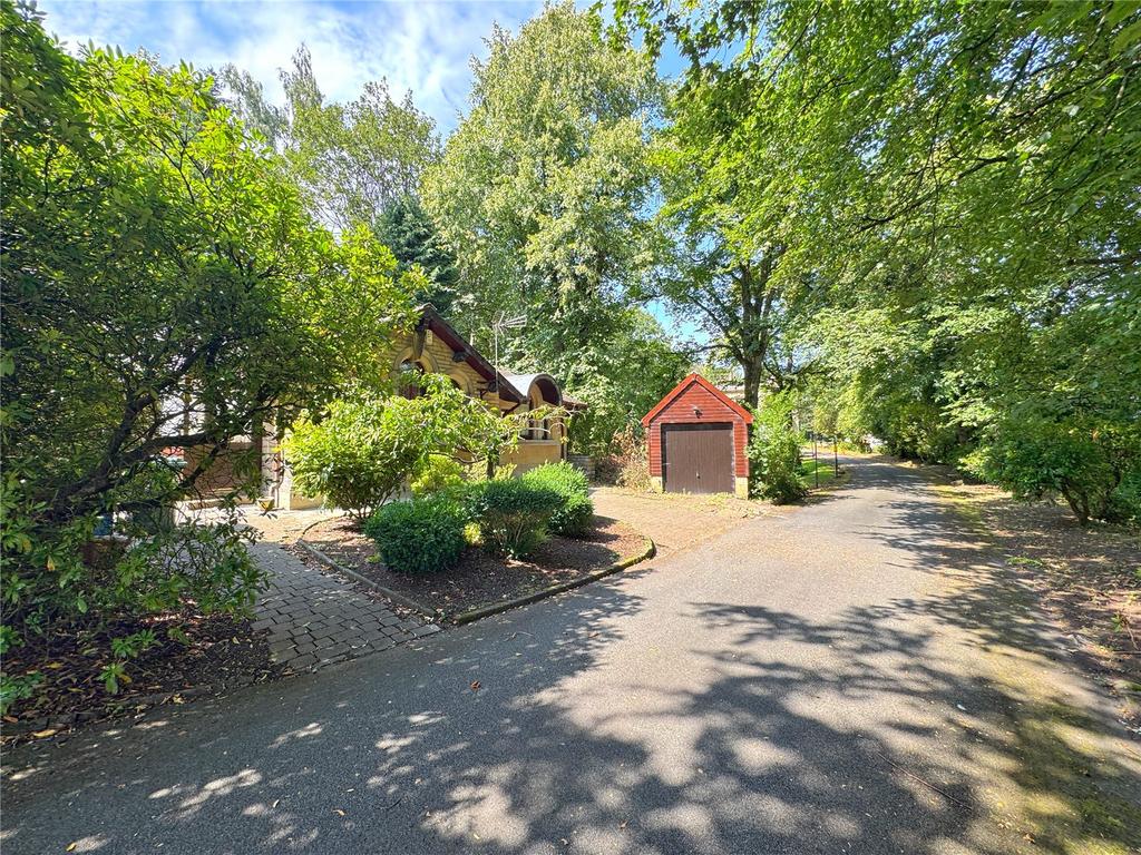 Driveway &amp; Garage