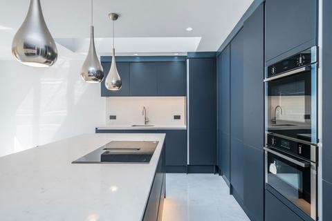 undefined, Tower Road, Strawberry Hill TW1