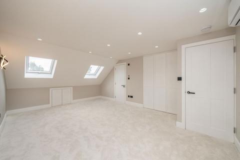 undefined, Tower Road, Strawberry Hill TW1