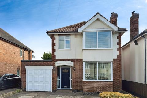 3 bedroom detached house for sale, Welwyn Road, Hinckley