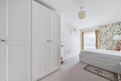 undefined, Brumwell Avenue, London