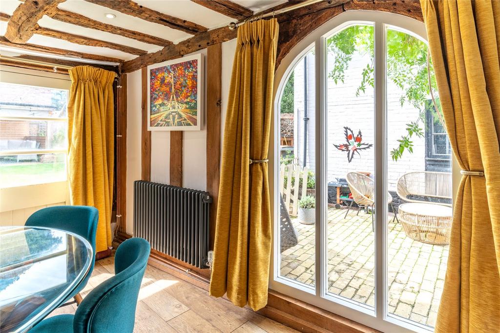 Breakfast Room