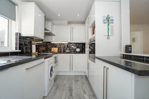 76 Breval Crescent, Clydebank, G81 6LS