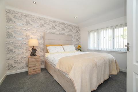 76 Breval Crescent, Clydebank, G81 6LS