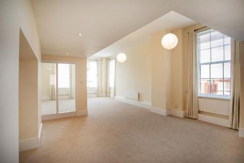 2 bedroom apartment to rent, Commerce Square, Nottingham NG1