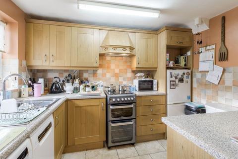 6 Bishopstone, Bradville, Milton Keynes, MK13 7DJ