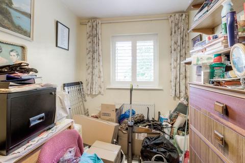 6 Bishopstone, Bradville, Milton Keynes, MK13 7DJ