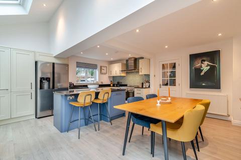 3 Chestnut End, Boston Spa, Wetherby, LS23 6JG