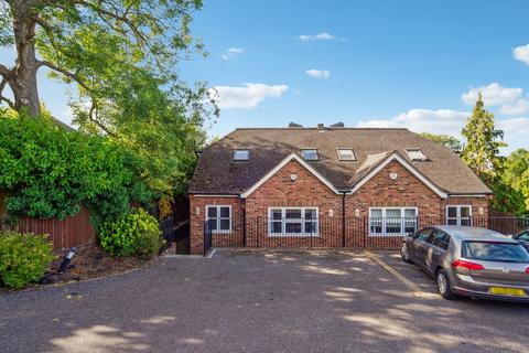 undefined, Harefield Road, Uxbridge, UB8