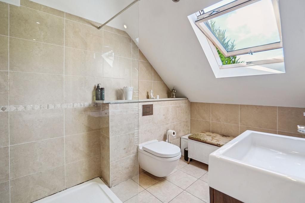Bedroom 2 En-Suite