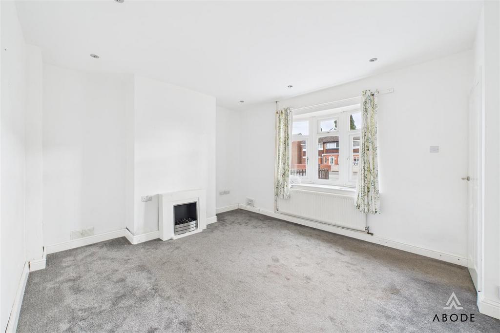 CAM01882 G0-PR0152-STILL002.jpg