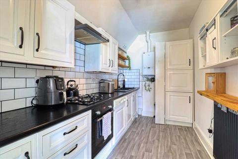 2 bedroom apartment for sale, East Clacton CO15