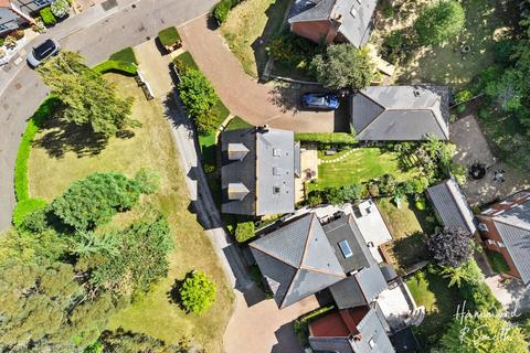 undefined, Oakland Place, Buckhurst Hill IG9
