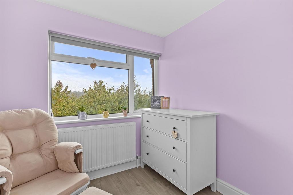 24 Arundel Road, HP12 4 NE-1.jpg