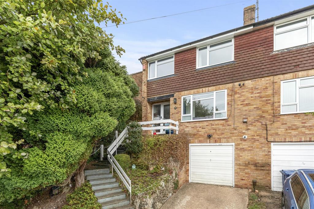 24 Arundel Road, HP12 4 NE-15.jpg