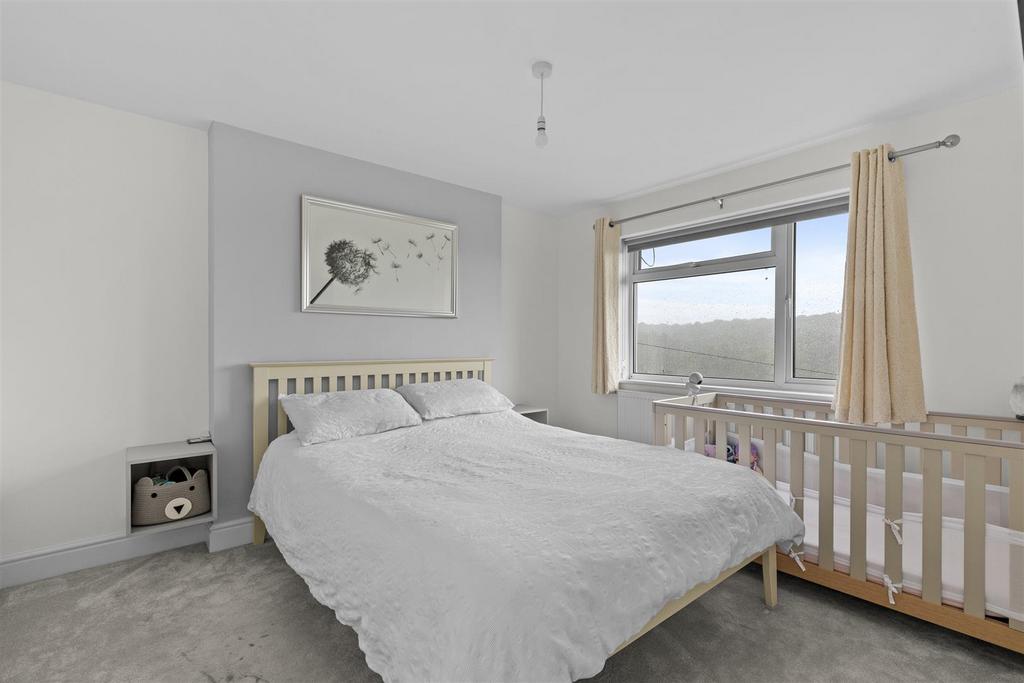 24 Arundel Road, HP12 4 NE-2.jpg