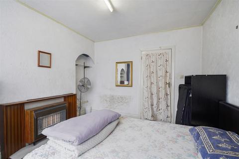8 Repton Avenue, Wembley, HA0 3BX