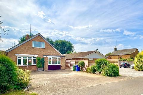 3 bedroom detached house for sale, Pilgrims Lane, Bugbrooke, Northampton