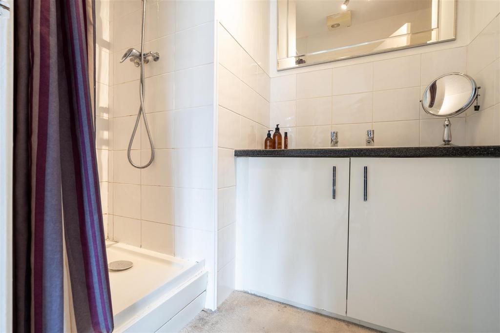 En - Suite