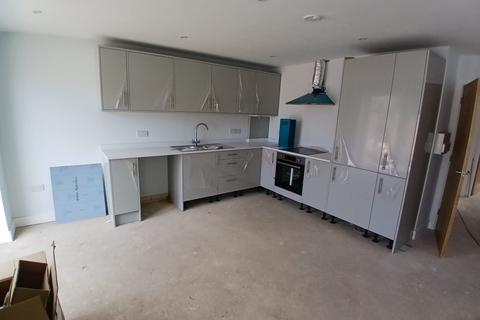 2 bedroom detached bungalow to rent, Rossmore Road, Poole BH12
