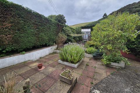 undefined, Llangwyryfon