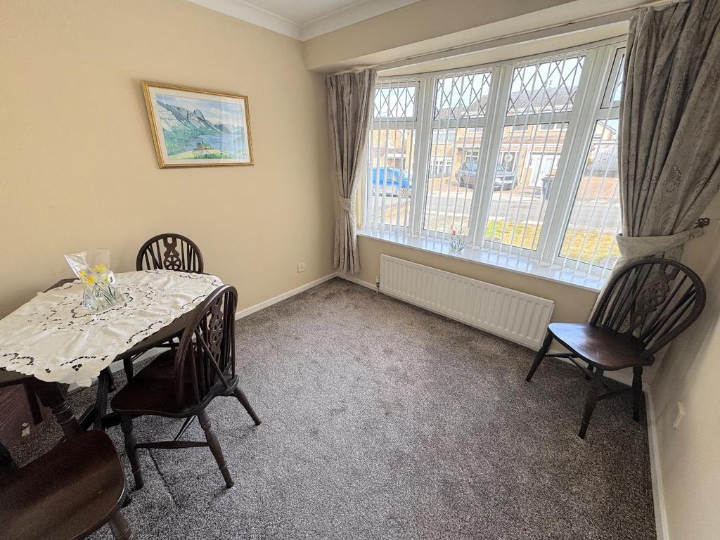 Bedroom (front)