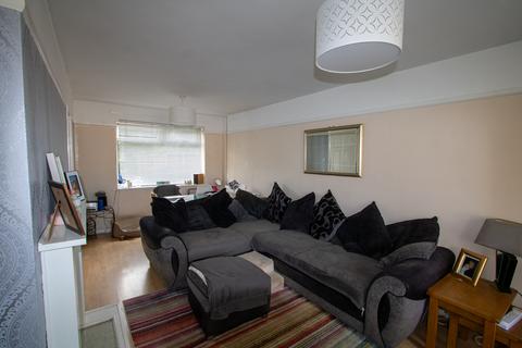 3 bedroom terraced house for sale, Lyndale Avenue, Wirral CH62