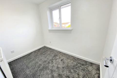 2 bedroom end of terrace house to rent, Bishop Hannon Drive, Cardiff,