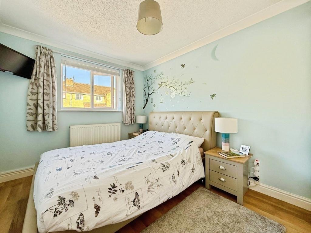 Pbox-bedroom-327403.jpeg