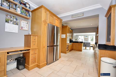 undefined, Wykeham Avenue, Borders of Emerson Park, Hornchurch, RM11