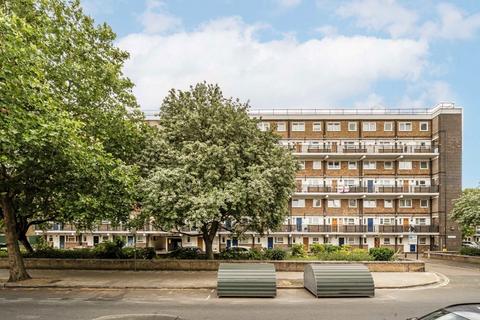 St. Saviours Estate, London SE1