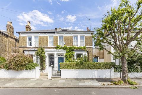 43 Ursula Street, London, SW11 3DW
