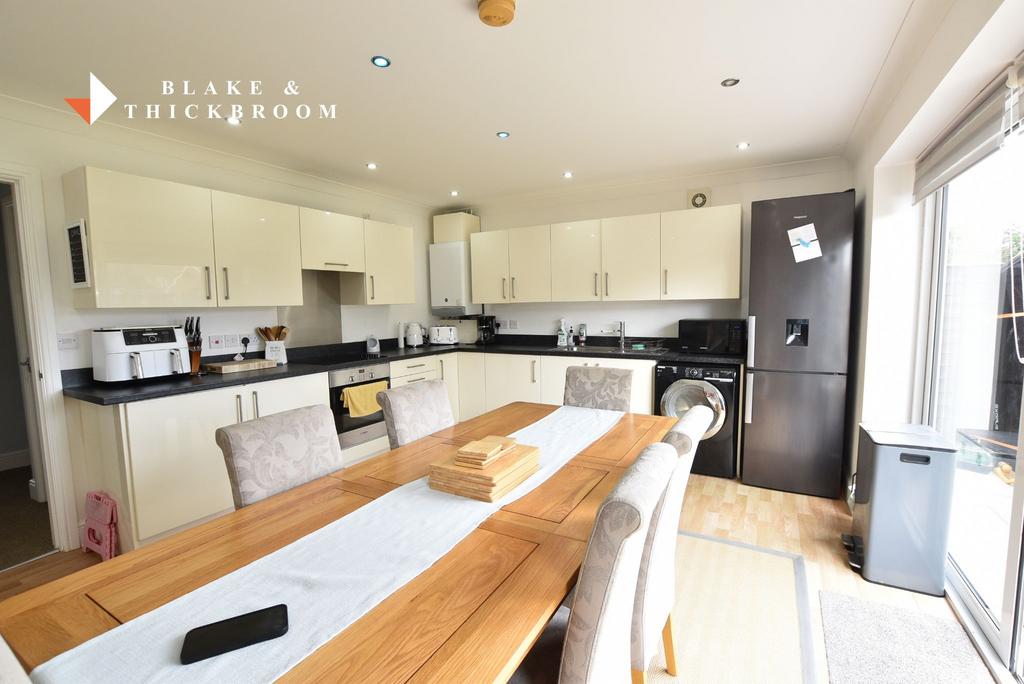 Kitchen diner
