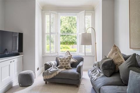 8 Rastell Avenue, London, SW2 4XP