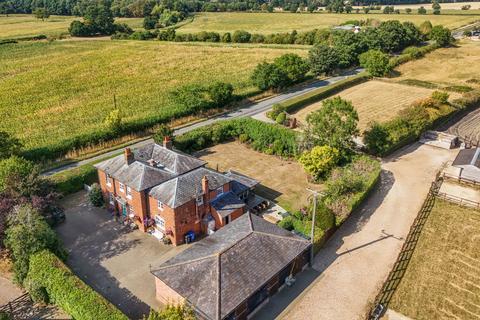 undefined, BINFIELD - COUNTRY HOME & EQUESTRIAN