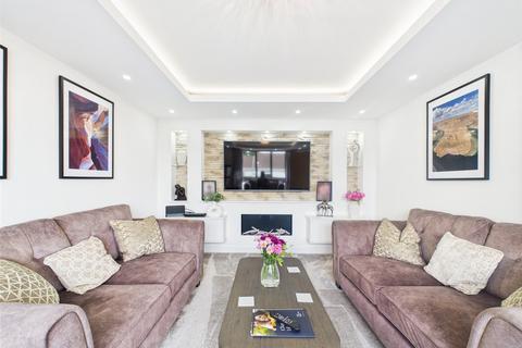4 bedroom detached house for sale, St. Davids Road, Tavistock, Devon