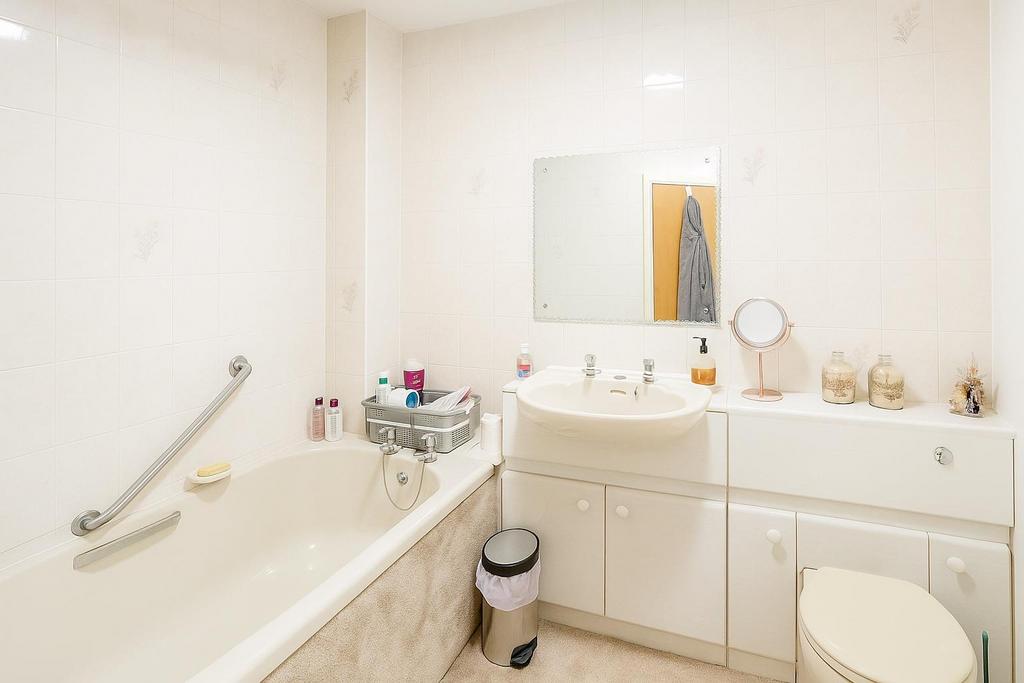Bathroom.jpeg