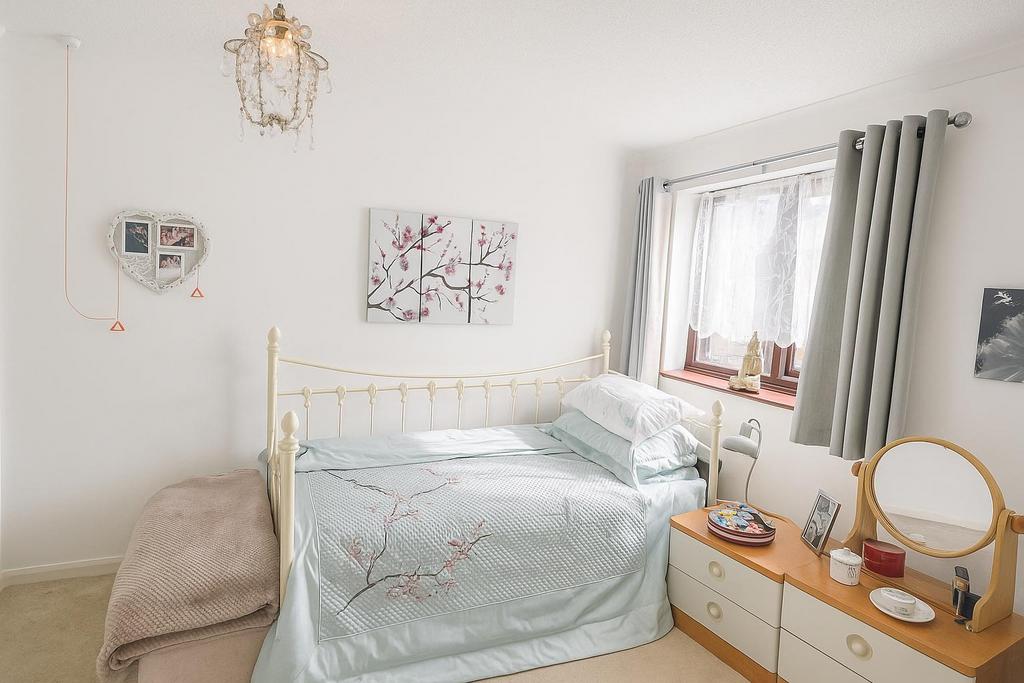 Bedroom .jpeg