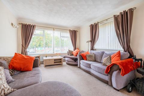 undefined, Crestview Drive, Lowestoft