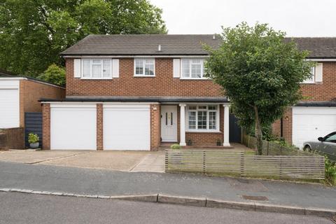 5 bedroom house to rent, Chartwell Place, Epsom KT18